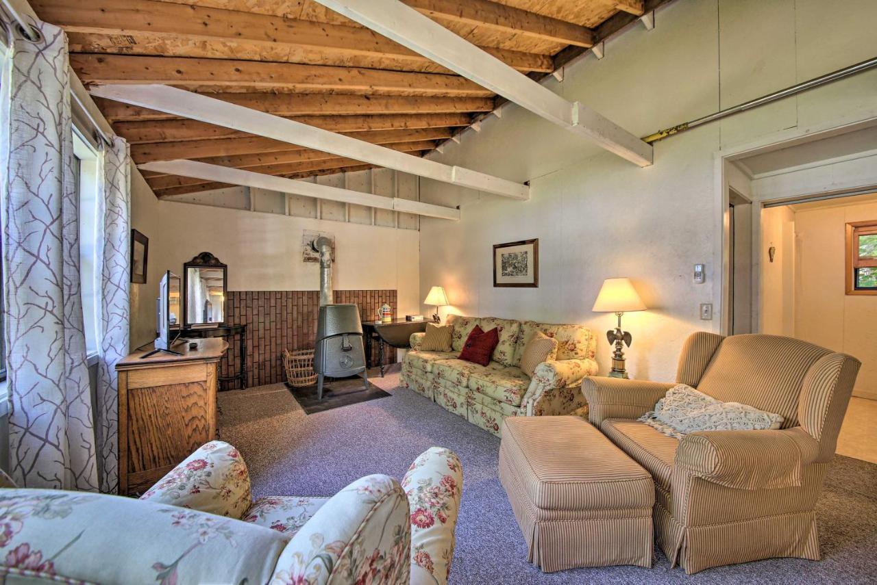 Rustic Retreat Across From Lake Family Friendly! Union Екстериор снимка