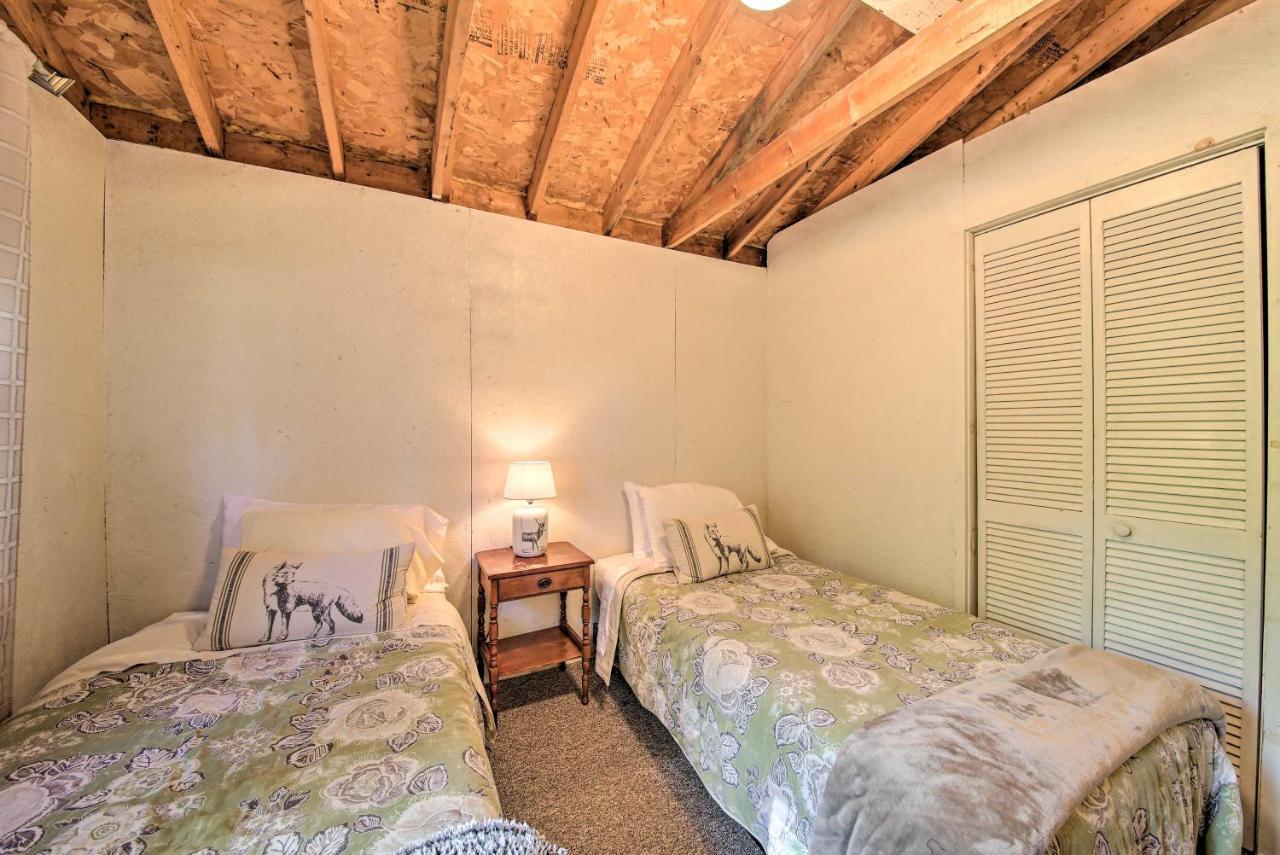Rustic Retreat Across From Lake Family Friendly! Union Екстериор снимка